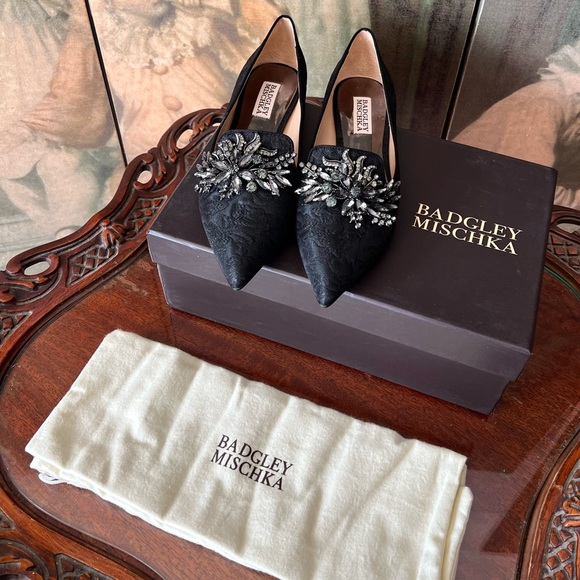 Badgley Mischka Women's Mandy Loafer Flat - New in Box - Size 6 - Picture 14 of 14